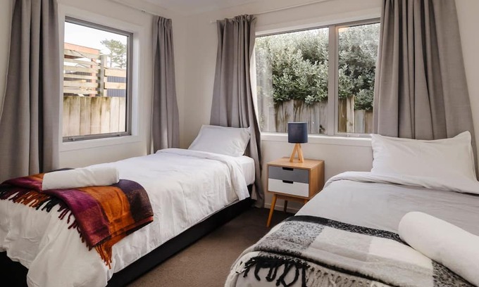 New Plymouth Casa | Cosy Hideaway On Pioneer