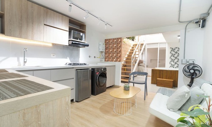 La Florida Apartamento | Lleras Park Apartment