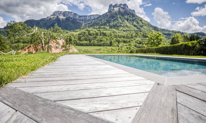 Alex Casa | Villa Touvières - Piscine et Panorama Montagnard