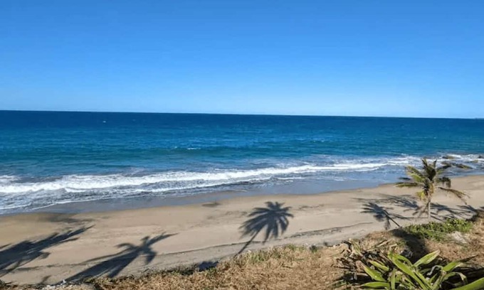 Hato Abajo Apartamento | Elegant Ocean-Front Apartment, PRIVATE Jacuzzi,BBQ