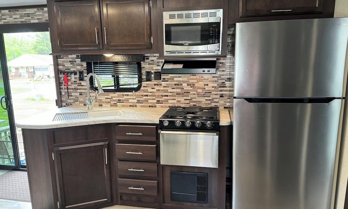 Clarksville Casa | Camp for summer rental For 2