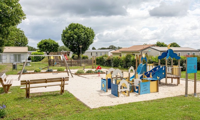 Mache Complejo | Property In A Holiday Village '4 - Maison T3 Eco' with Shared Pool, Terrace and Shared Garden