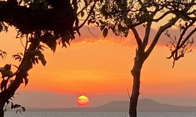 Cape Gloucester Casa | UNIT 2.Located in a secluded pristine setting with fishing, crabbing at doorstep