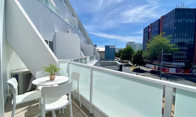 Claudelands Apartamento | Luxury, open plan living await you in the heart of Hamilton’s CBD.