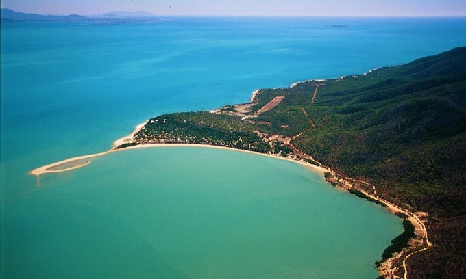 Cape Gloucester Casa | UNIT 3 SUNSET BEACH BUNGALOWS, CAPE GLOUCESTER, ABSOLUTE BEACH FRONT