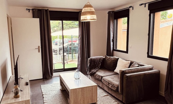 Luzarches Apartamento | Appartement Cosy, Paris Jo2024, Astérix, Château de Chantilly, Charles de Gaulle