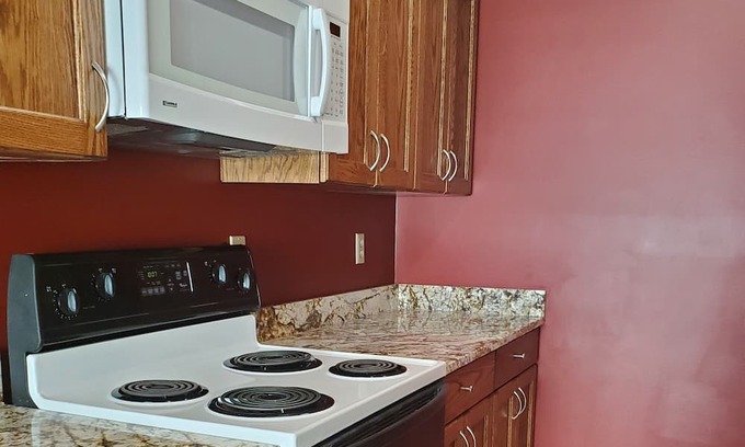 Gahanna Casa | Peaceful and Convenient Home is HERE for YOU!