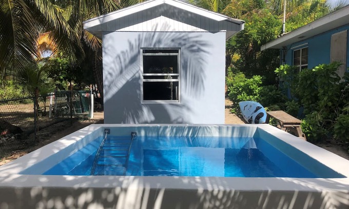East End Casa | Rustic 3 bedroom beach house, superb location