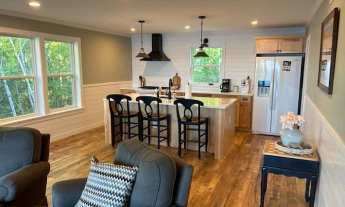 Duluth Apartamento | Serene Beach and Stunning Cottage Apartment on Lake