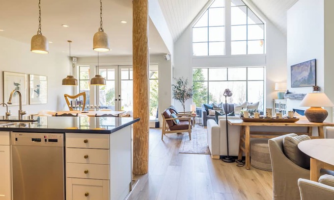 Nicklaus North Casa | NEW Beautiful Golf Course/Lake Setting, Mountain Views Plus Tennis/Pickleball Court Access