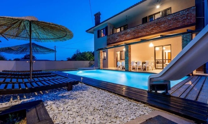 Rebici Villa | Villa Pupos Comfortable holiday residence