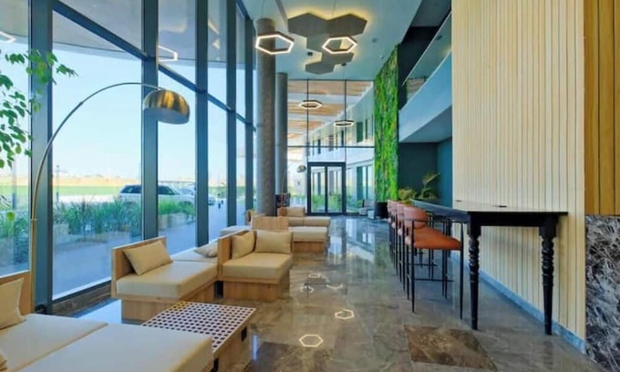 Basaksehir Apartamento | Eden - Bright Modern 2BR Apt w/ Parking & Gym