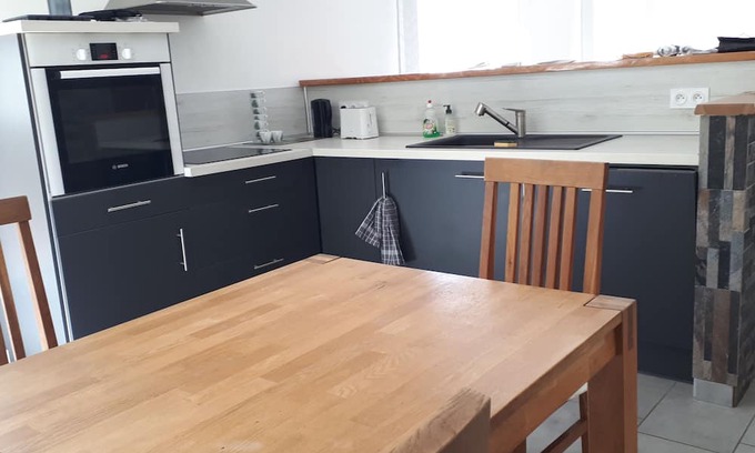 Saint-Etienne-le-Laus Apartamento | Appartement Dans une Maison