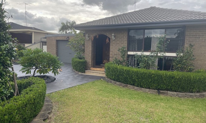 St Clair Casa | Bring the whole family to this great place with lots of room for fun.