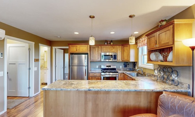 Spearfish Apartamento | Quiet house with tranquil views of Spearfish Hills, grill, partial AC, & cable