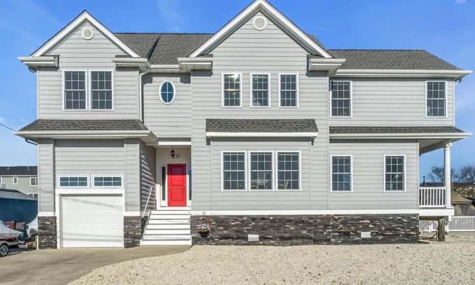 Bayville Casa | Exclusive Waterfront Rental with Complimentary three Jet Ski Ultimate Summer Fun