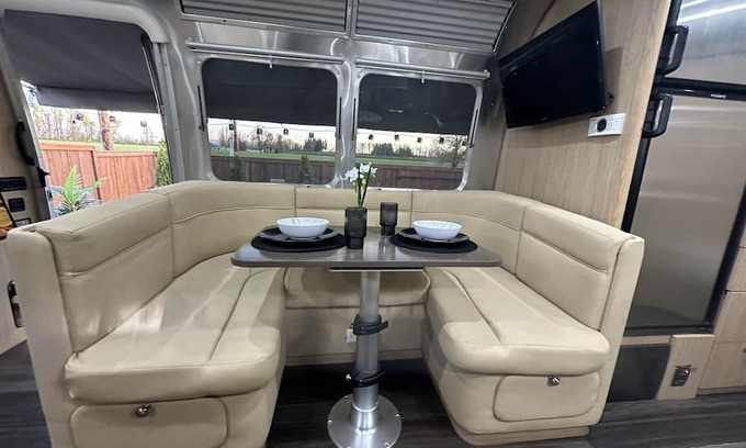 Tangent Casa | Airstream Oasis