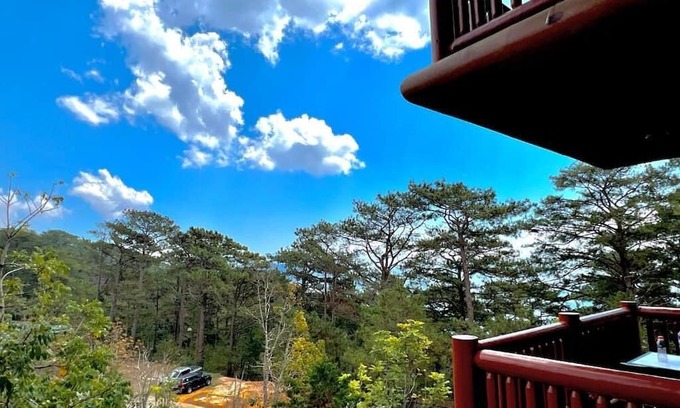Baguio Apartamento | The Forest Lodge at Camp John Hay privately owned unit with parking 371n