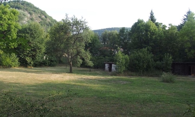 Montjay Casa | Holiday Home 'Gite Aoura - Baronnies Provençales' with Mountain View, Private Terrace and Wi-Fi