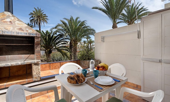 Arona Apartamento | Vacation Apartment 'Aaron Beautifull House' with Mountain View, Wi-Fi and Air Conditioning