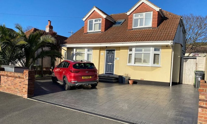 Portsmouth Casa | Sunny Chalet Bungalow & Annex
