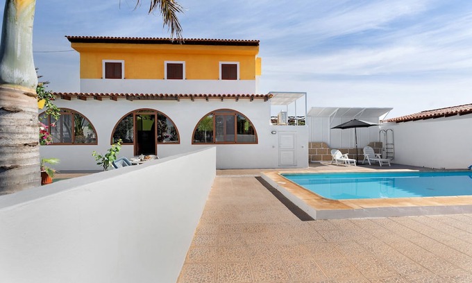 Granadilla de Abona Chalet De Esquí | 'Villa Duke' with Mountain View, Private Pool and Wi-Fi