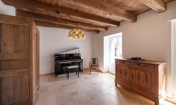 Limerzel Casa | Holiday Home 'Bois De Roz' with Private Terrace and Private Garden