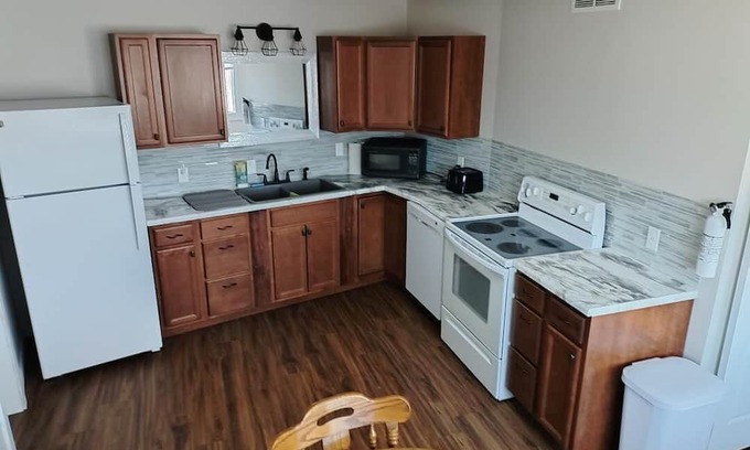 Gibbon Apartamento | A unique one of a kind stay at a former farmers co-op located near downtown