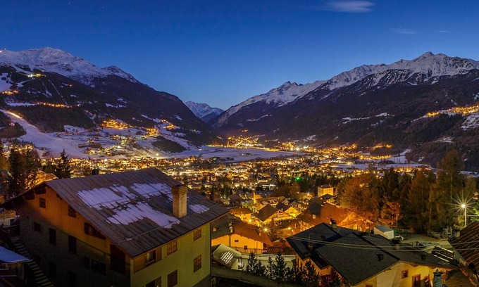 Santa Lucia Apartamento | Maloja Alpinbike & ski lodge, Bormio, Italy