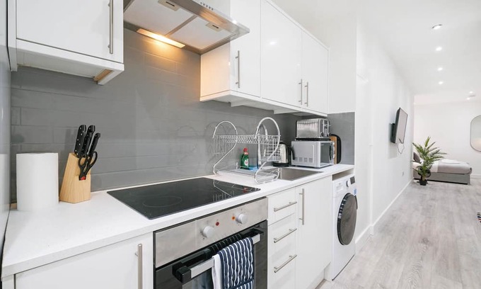 Corby Apartamento | Corby City Centre Apt. 04 - Excellent Family Accommodation in Northamptonshire