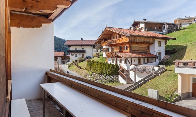 Oberau Apartamento | Apartment 'Landhaus Sonnenzauber Sonnenzauber1' with Mountain View, Terrace and Wi-Fi