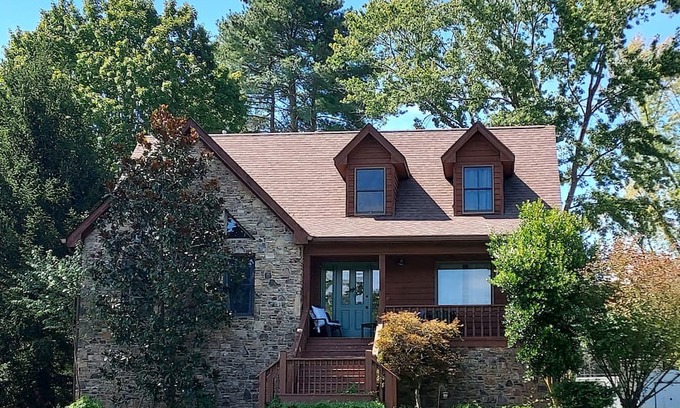 Spring City Casa | Lake Front Lake House