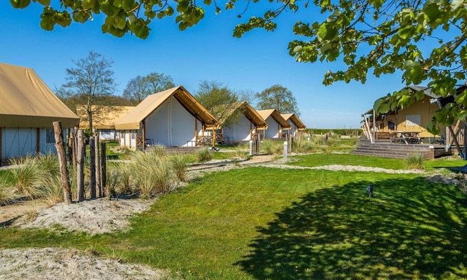 Biddinghuizen Casa | L-Cube 6 by Interhome