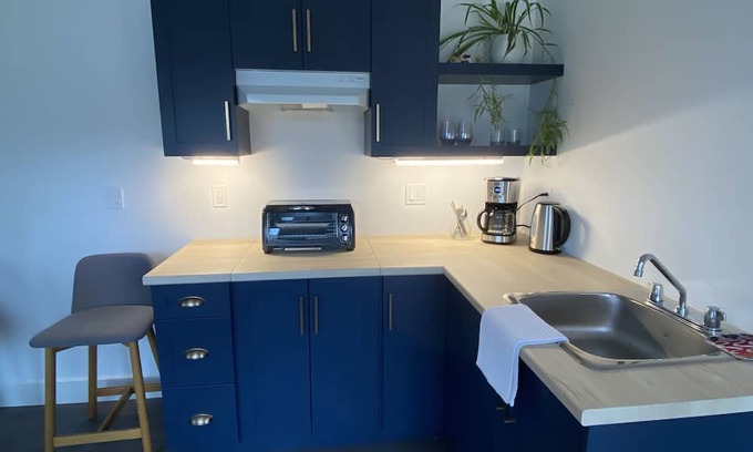 Guelph/Eramosa Cabina | The Celestial Nest tiny home- everything you need to get away