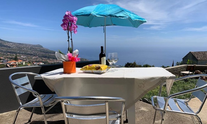 Estreito da Calheta Cabaña | Casa Jardim Panoramic View