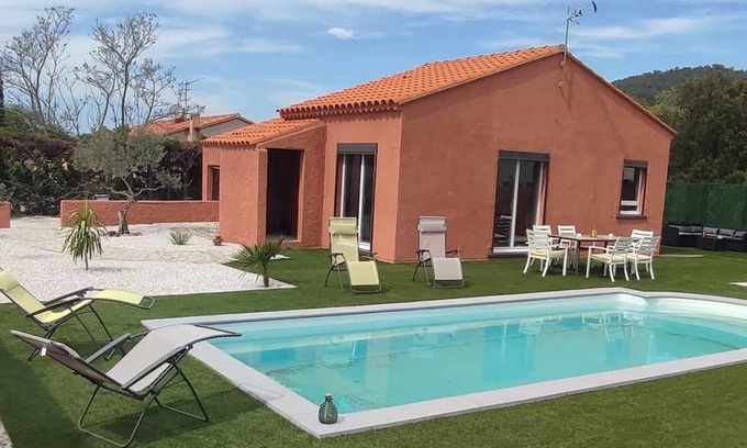 Les Cluses Casa | Magnificent Holiday Villa near Perthus with swimming pool and air conditioning!