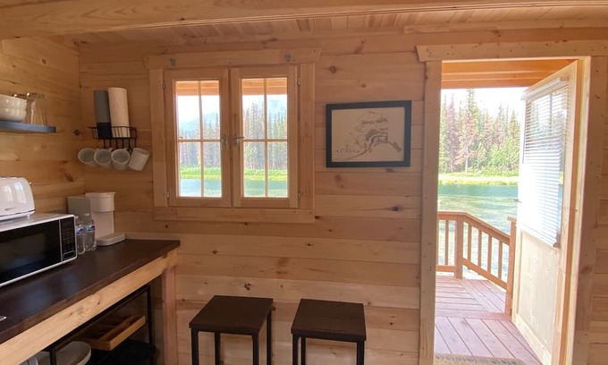 Denali Cabina | Newly built "tiny home" cabin on private lake with mountain views. Pet Friendly!