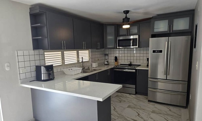Los Paseos de Dorado Casa | Stylish and Elegant Derado, Double Gated communty pool tennis court 10 person cap