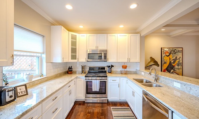 Kingman Park Casa | D St Digs a Spacious Row Home on Capitol Hill