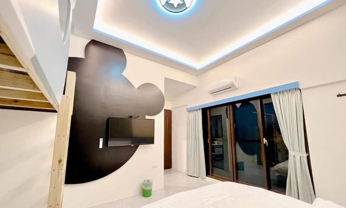 Hualien City Centre Cama Y Desayuno | Kuan Pin Ju station elevator Hostel