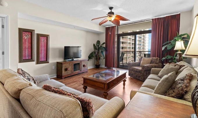 Windy Hill Casa | Coastal Elegance 2BR Condo Jetted Tub and Balcony