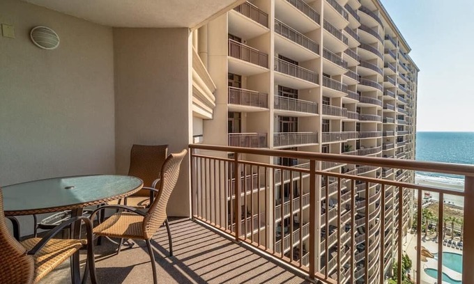 Windy Hill Condominio | 12th Floor Oasis: Luxurious One-Bedroom Condo with Stunning Ocean Views