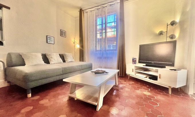 Old Town Apartamento | AA OT Maison du Moulin - Old Town - Promenade des