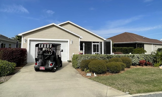 Dunedin Casa | Charming 2BR/2BA Rental in The Villages: Relax in Style in Dunedin