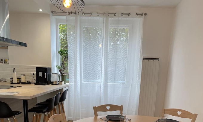 Belfort Apartamento | Appartement du Lion, à 10 Minutes du Centre Ville, Stationnement Idéal!