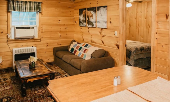 Pickens Casa | Cozy Cub Hideaway