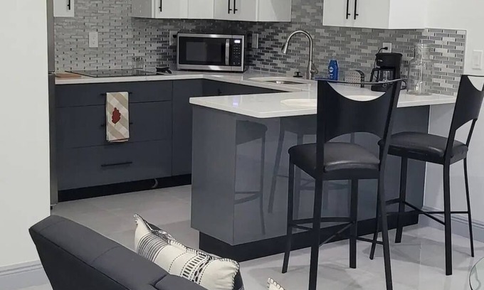 Buckingham Alquiler De Eote | Lovely newbuilding 1 bedroom vacation parking free