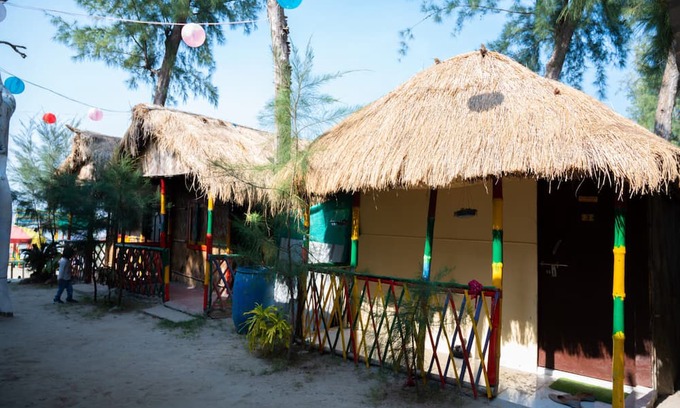 Diamond Harbour Cabaña | Holud Pakhi