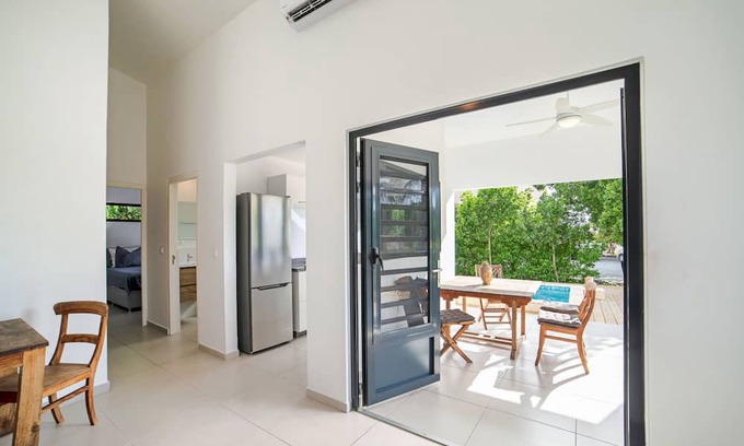 Kralendijk Casa | Cute hideaway with private pool & garden. Close to nature & beaches.