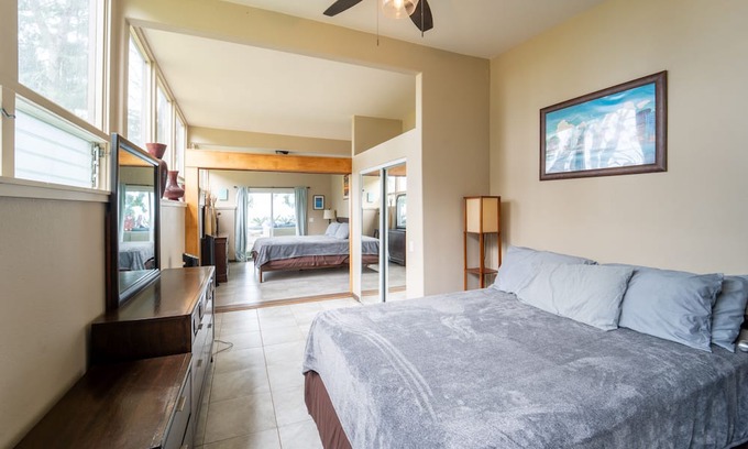 Punaluu Casa | Oceanfront Hawaii Family Beach House